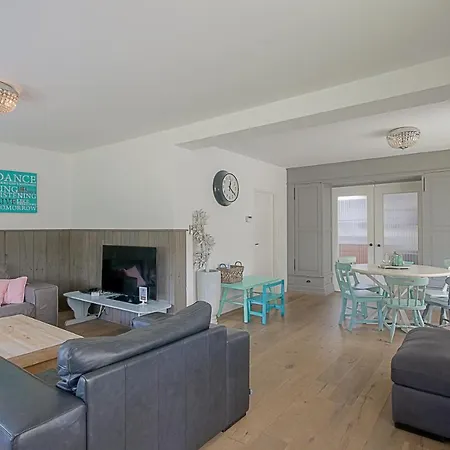 Pakhuys - Groepsaccommodatie - Julianadorp Aan Zee Сasa de vacaciones *